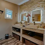 Casa vacanze Ancienne Grange Renovee Avec Piscine