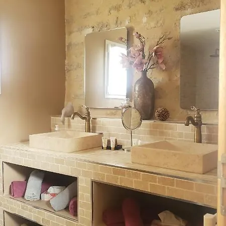 La Bergerie De Laura Holiday home *