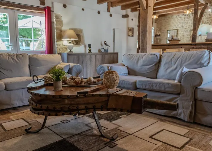 Ancienne grange rénovée avec piscine * Vaillac